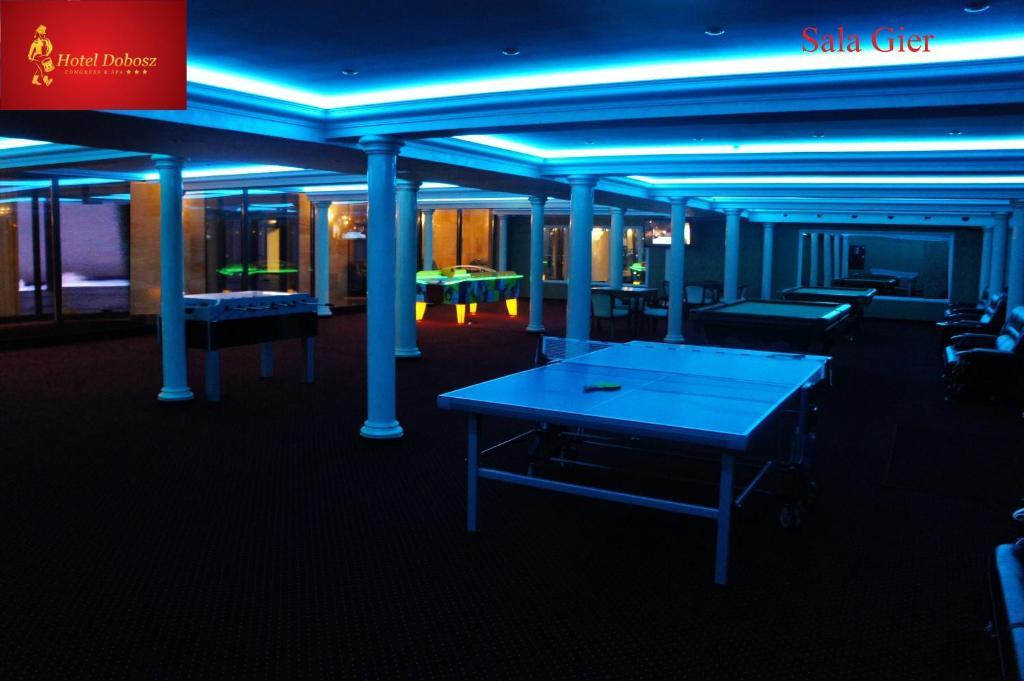 Hotel Dobosz Police Esterno foto