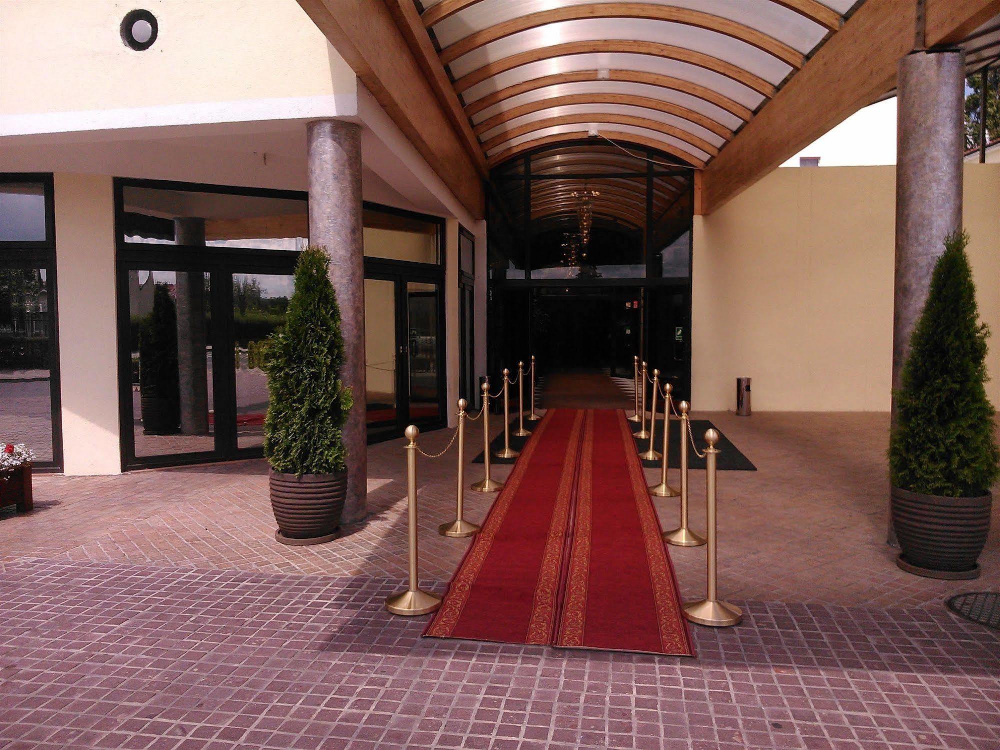 Hotel Dobosz Police Esterno foto