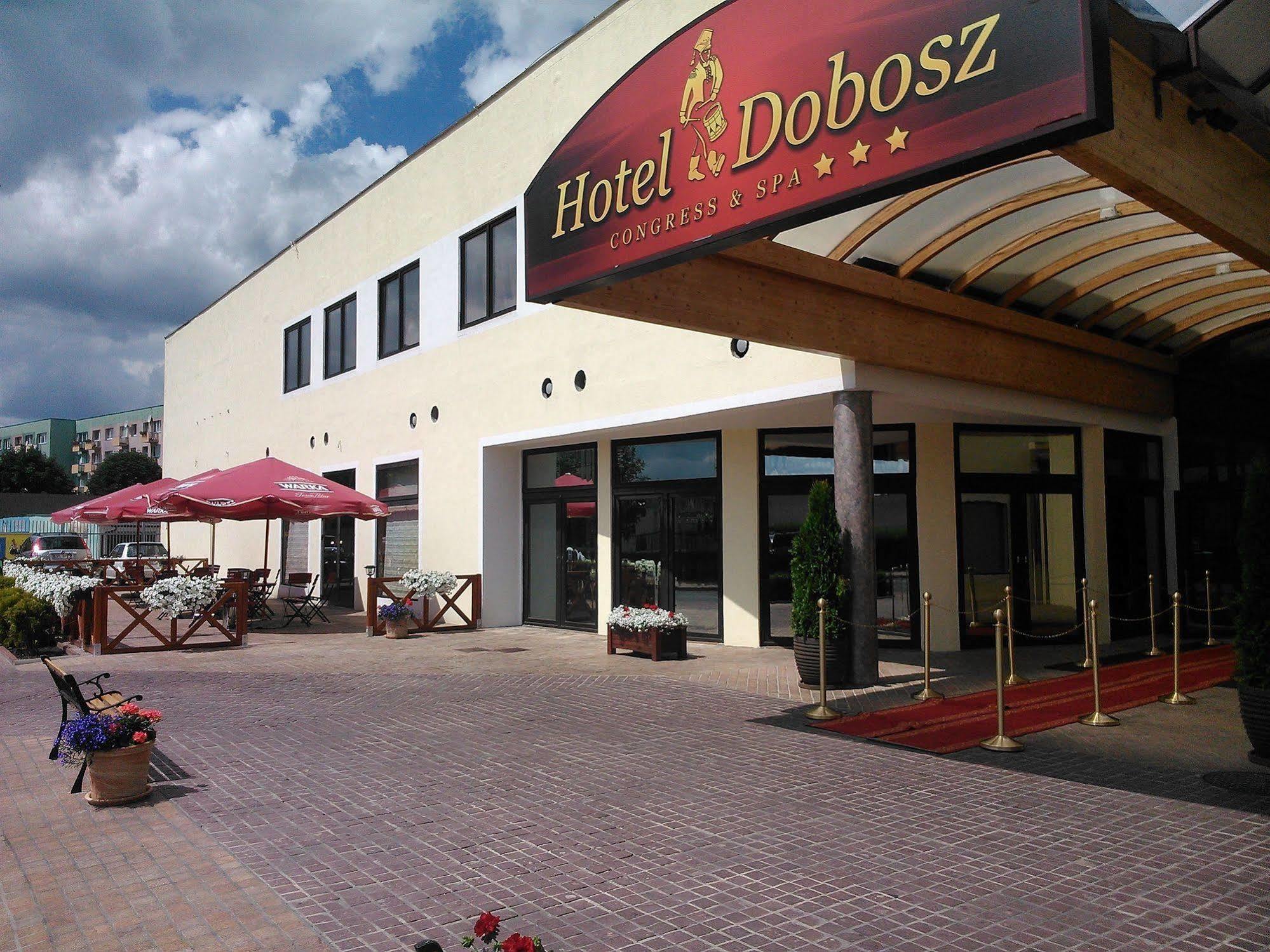 Hotel Dobosz Police Esterno foto